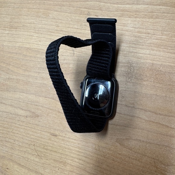 Apple Watch 4 - Picture 3 of 4